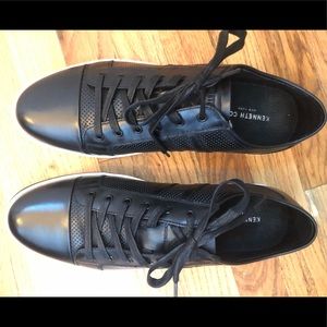 Kenneth Cole Black men’s leather sneakers BRANDNEW